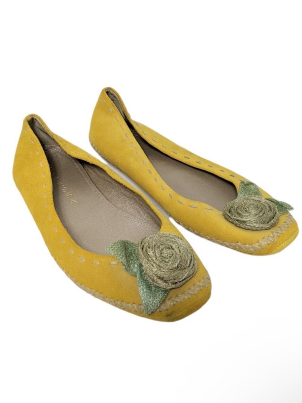 NWOT CARESSA Suede Leather Baller Flats 7